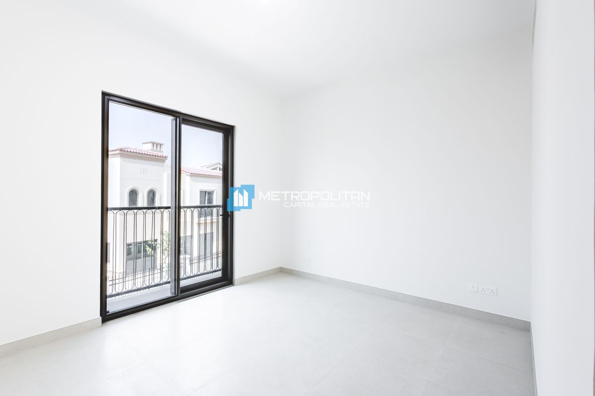 Corner Unit | 3BR w/ Maids | Next to the Park