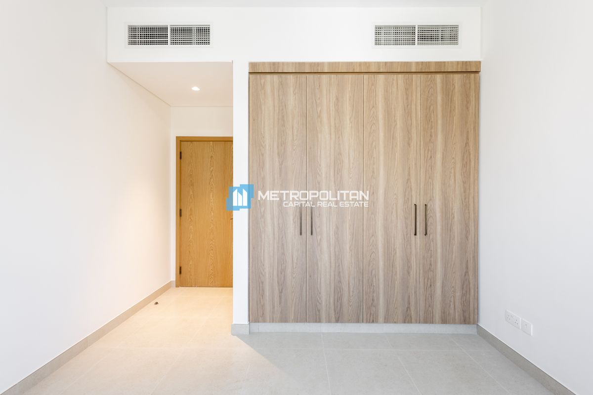 Corner Unit | 3BR w/ Maids | Next to the Park
