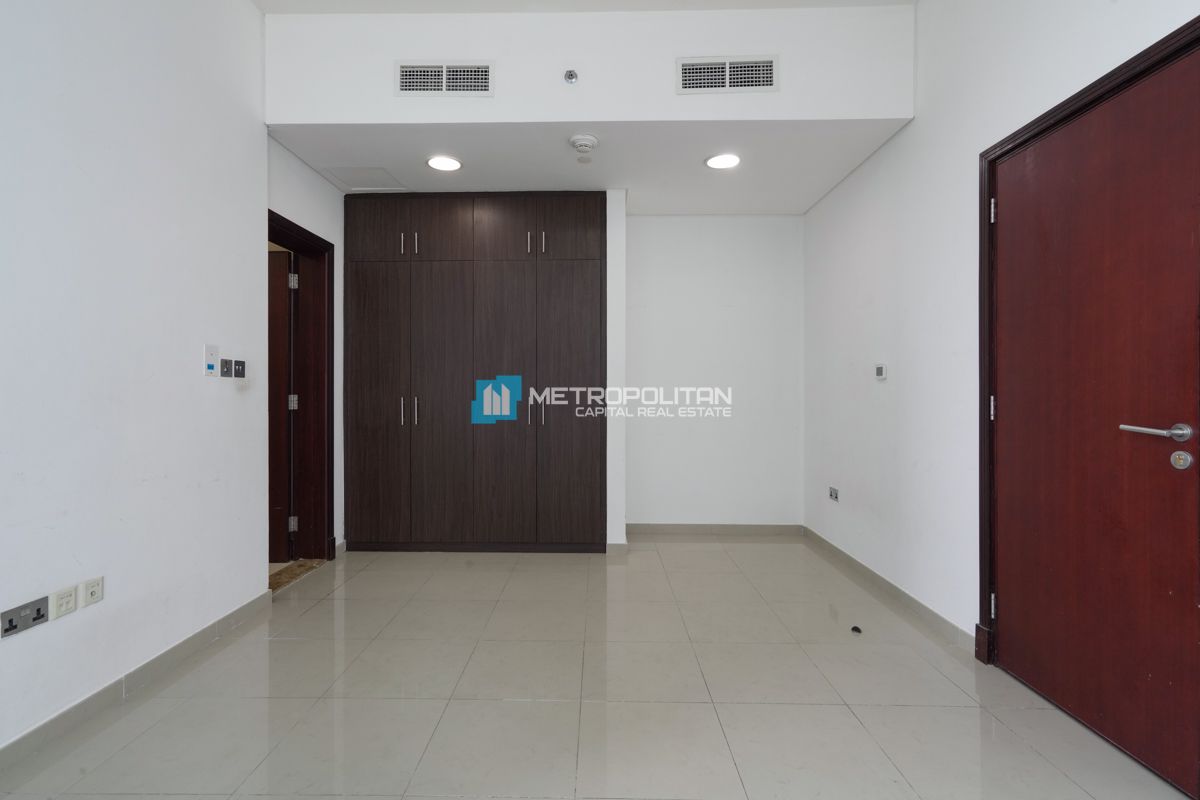 Partial Mangrove View| Well Maintained| Vacant 2BR