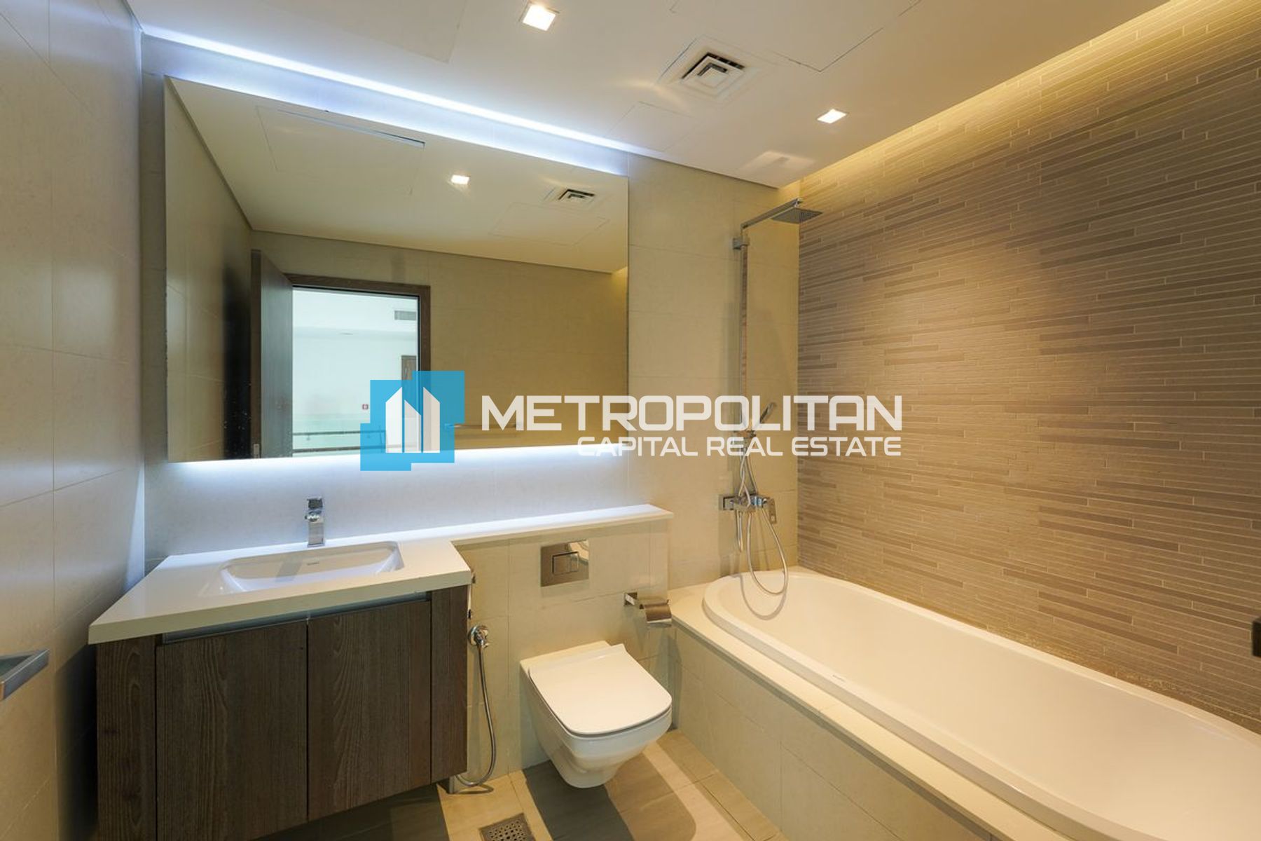 4 BR with Maids | Full Golf View | Prime Location