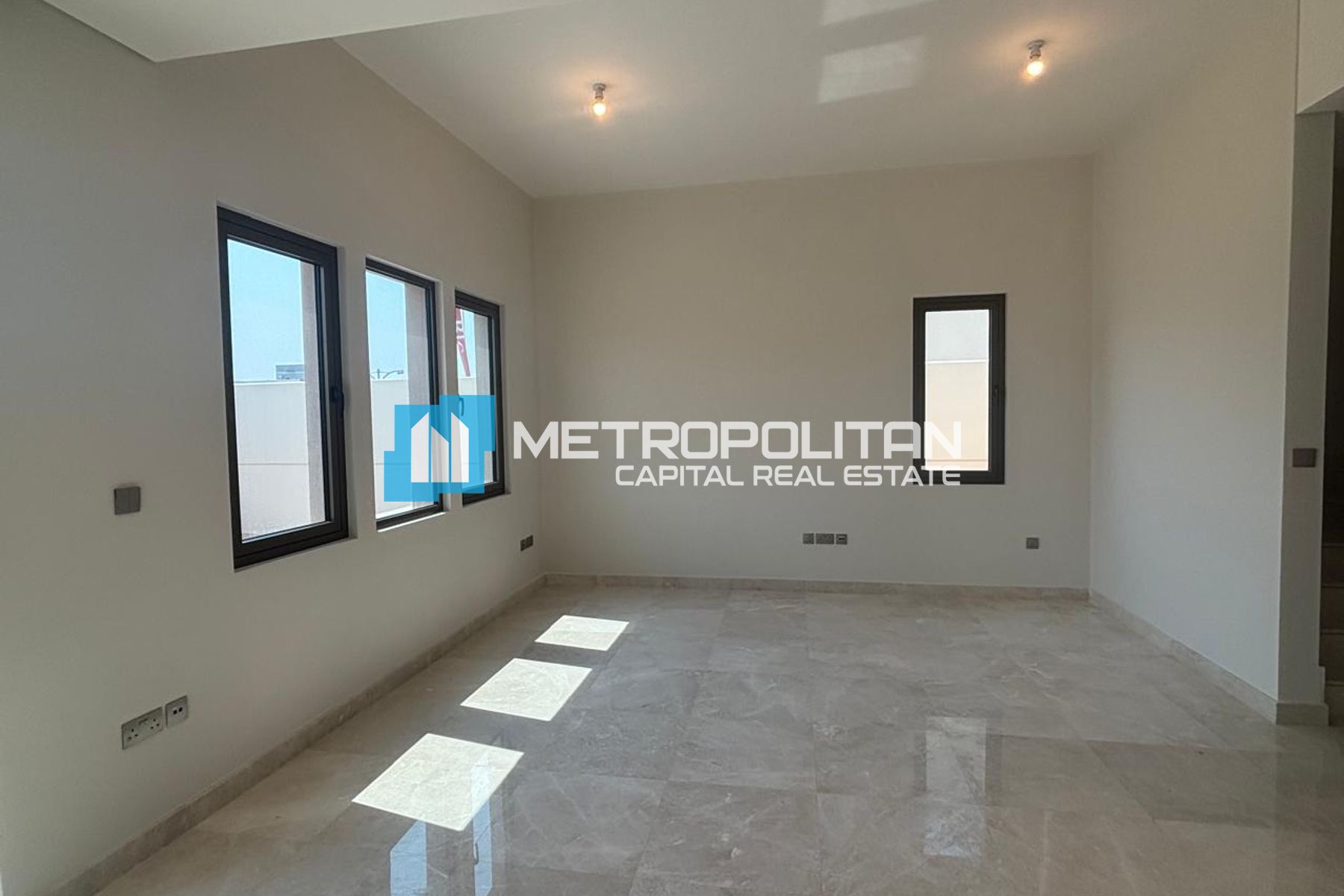 Villa in Cordoba | 3 BR with Maids |Prime Location