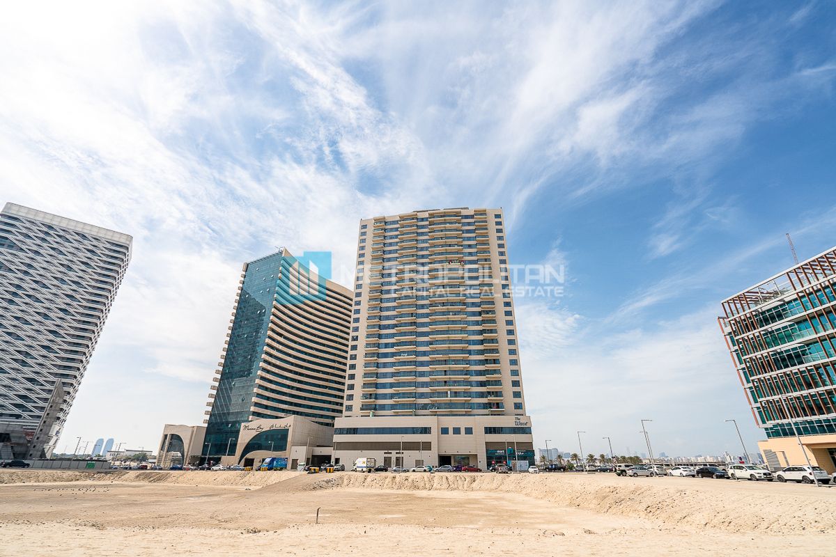 1BR Apartment for Rent in The Wave, Al Reem Island - MCR-8272
