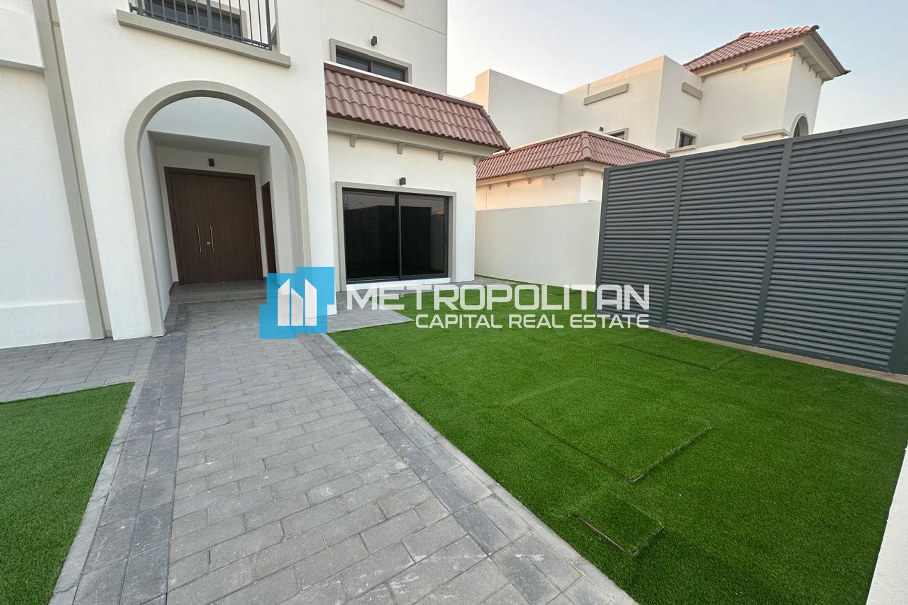 فيلا للإيجار في Fay Al Reeman 2، Al Shamkha - MCR-8288
