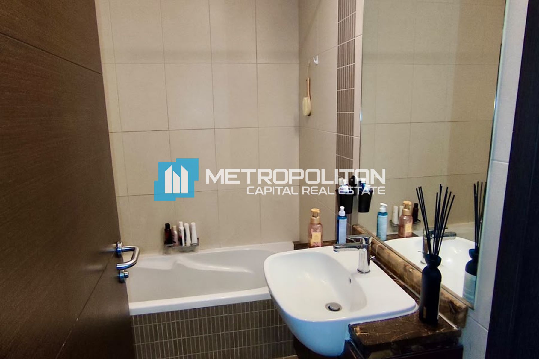 1BR+Balcony |Unfurnished |With Kitchen Appliances