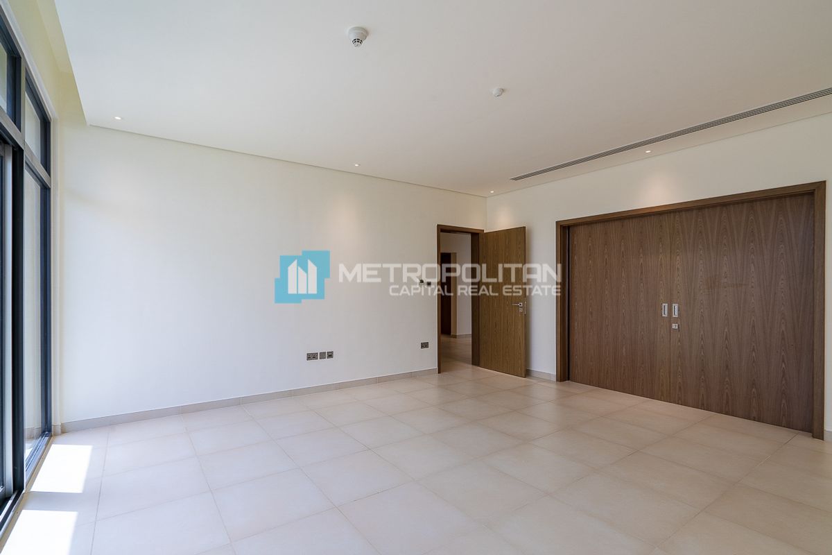 Prime Location | 5 BR with Maids | Driver Room