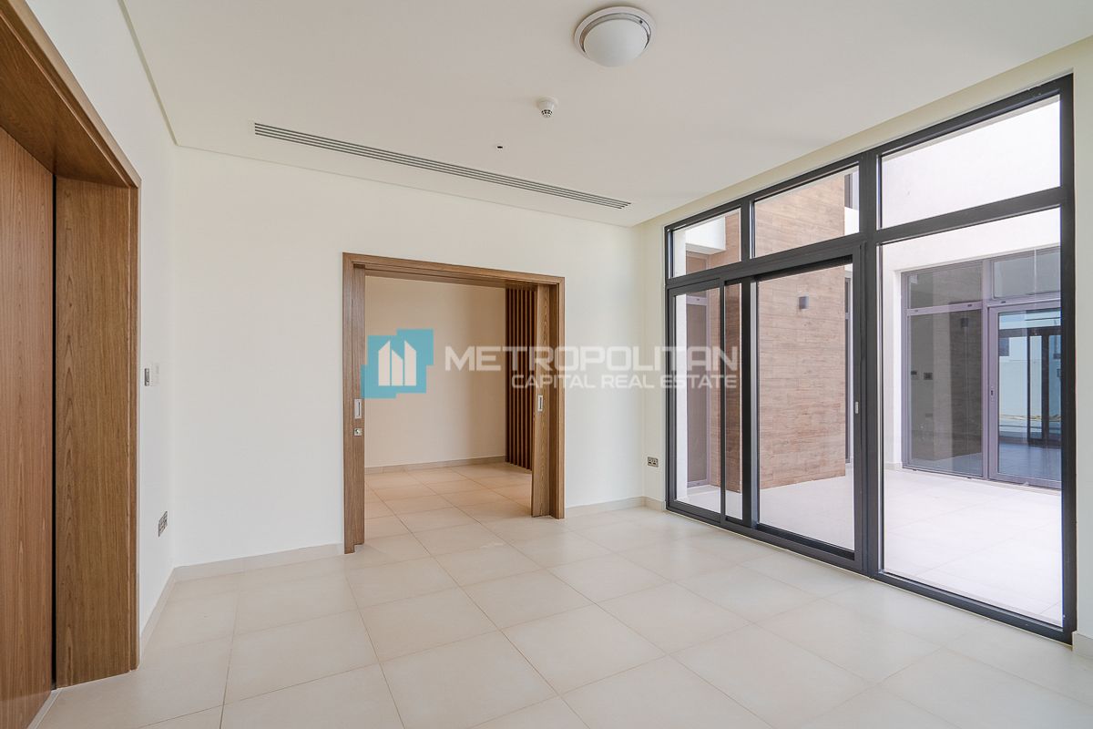 Prime Location | 5 BR with Maids | Driver Room