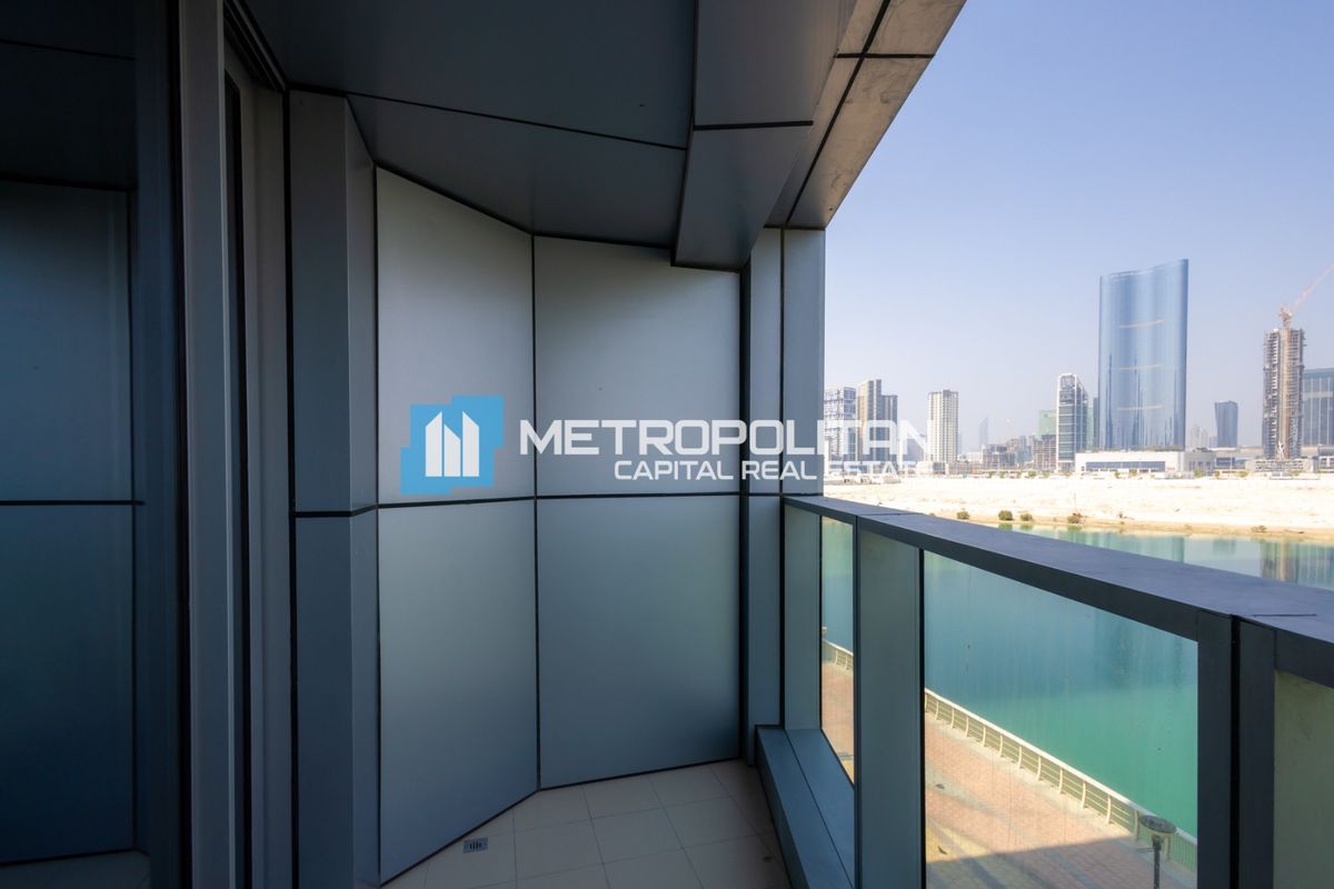 2 BHK | Upgraded Interior | Water Views | Must See