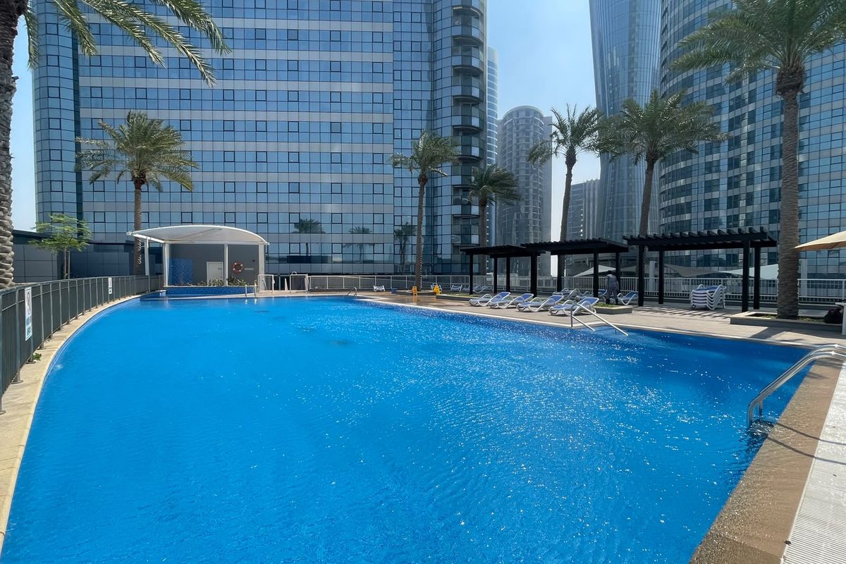 2 BHK | Upgraded Interior | Water Views | Must See