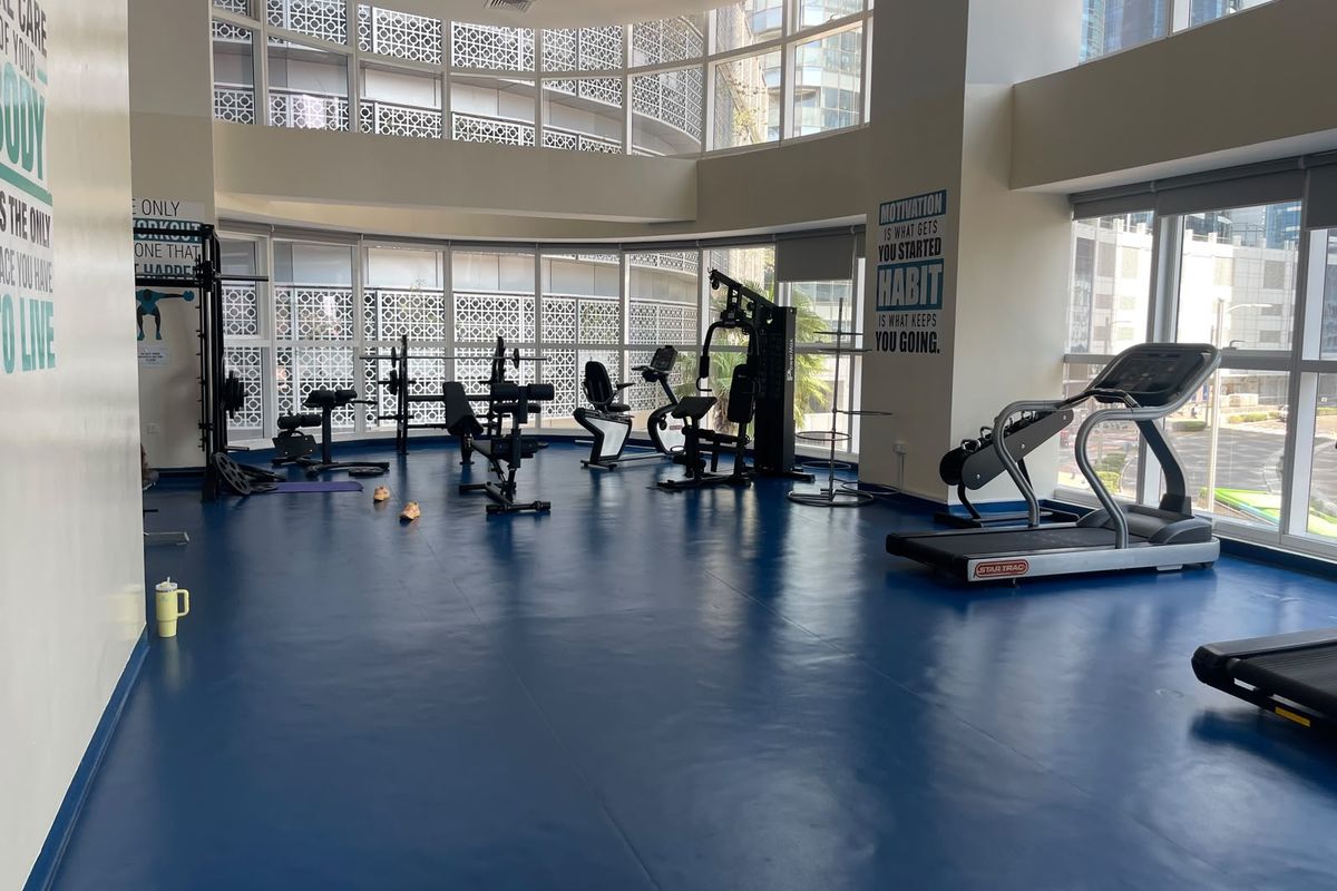 2 BHK | Upgraded Interior | Water Views | Must See