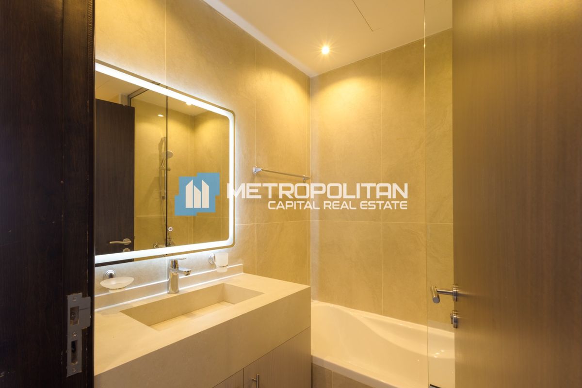 2 BHK | Upgraded Interior | Water Views | Must See