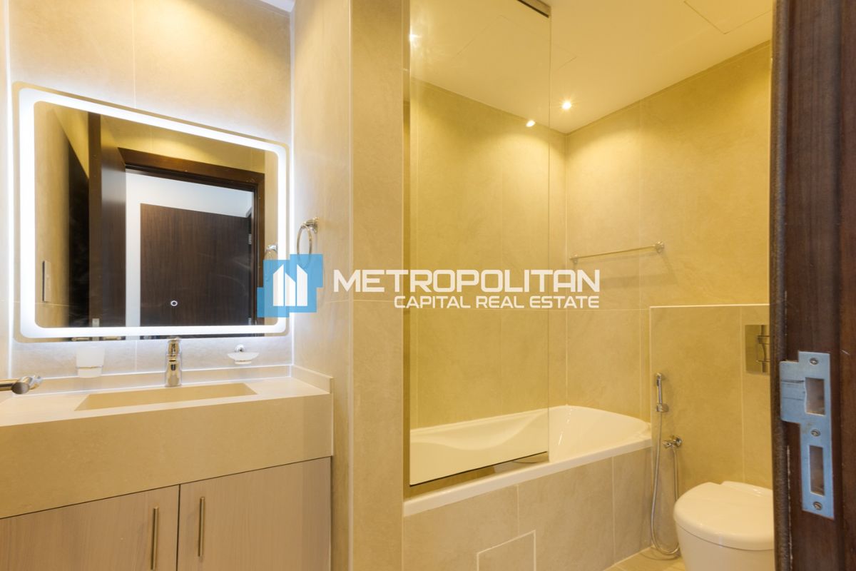 2 BHK | Upgraded Interior | Water Views | Must See