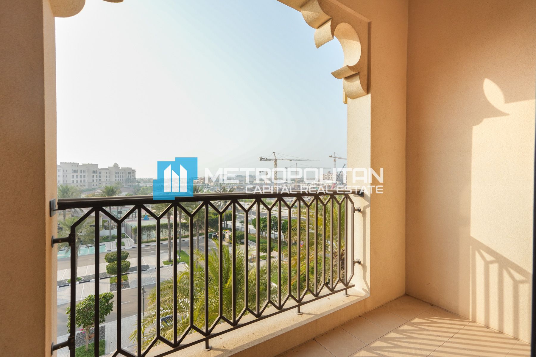 Ready to Move I Sea view | Mid Floor | Balcony
