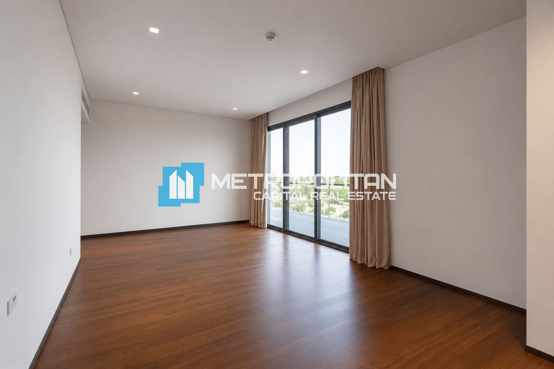 Single Row Middle | Golf View | Vacant Unit