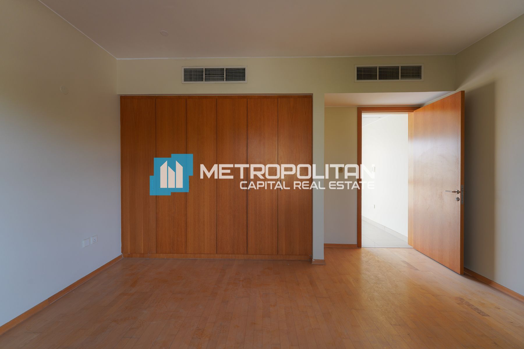 Spacious 5BR Villa | Single Row | Private Pool