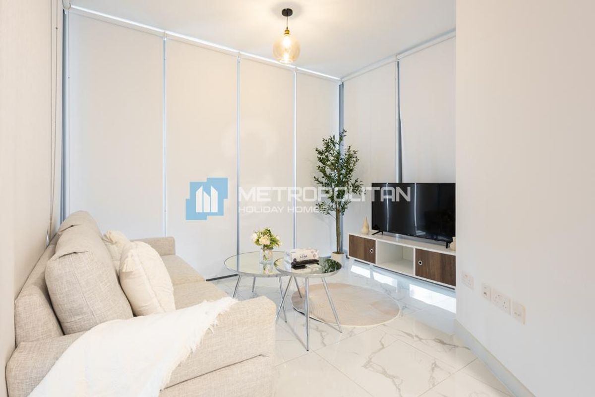 شقة للإيجار في Al Raha Lofts 1، Al Raha Beach - MCR-8382