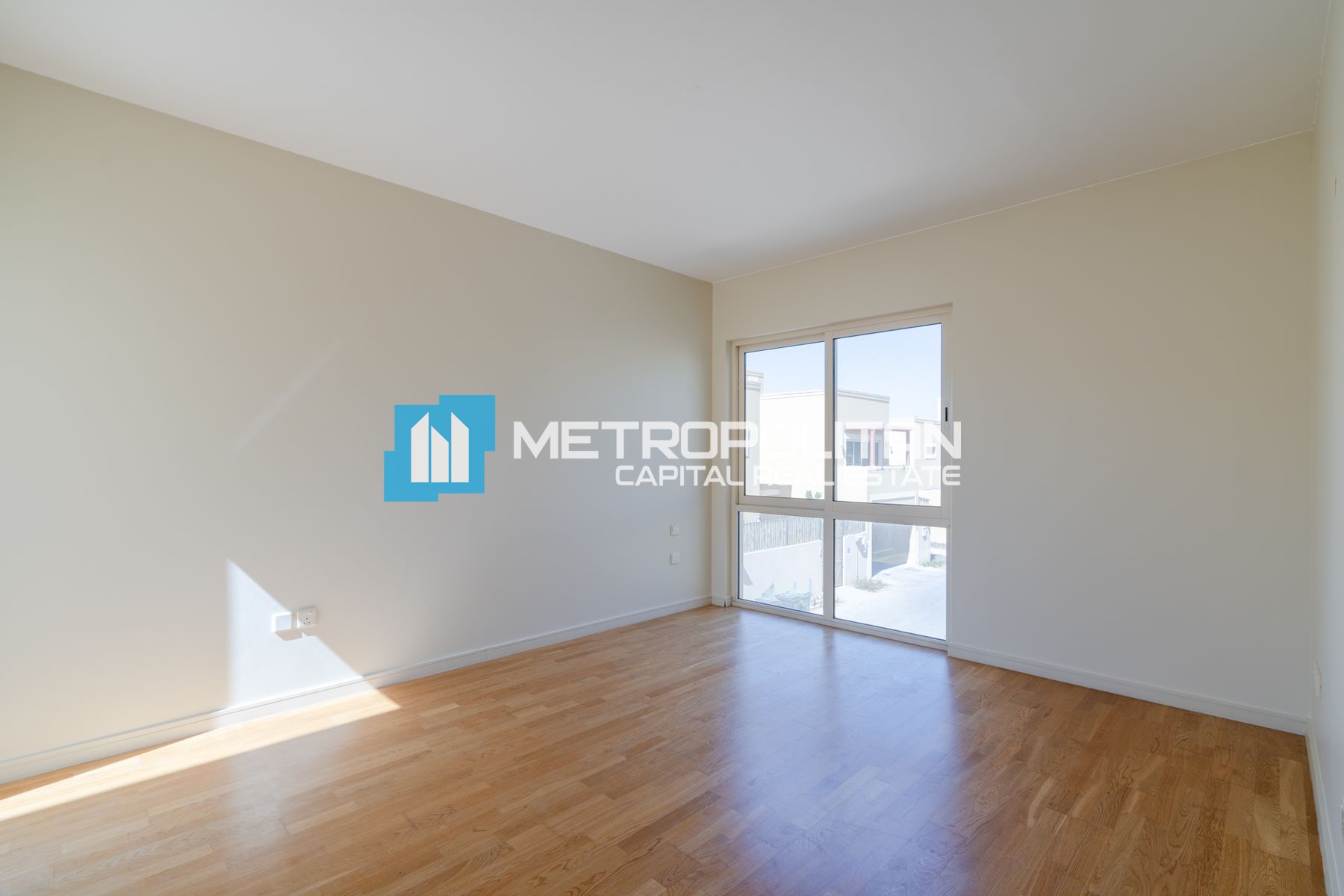 Corner 4BR Villa | Near Community Center & Plaza