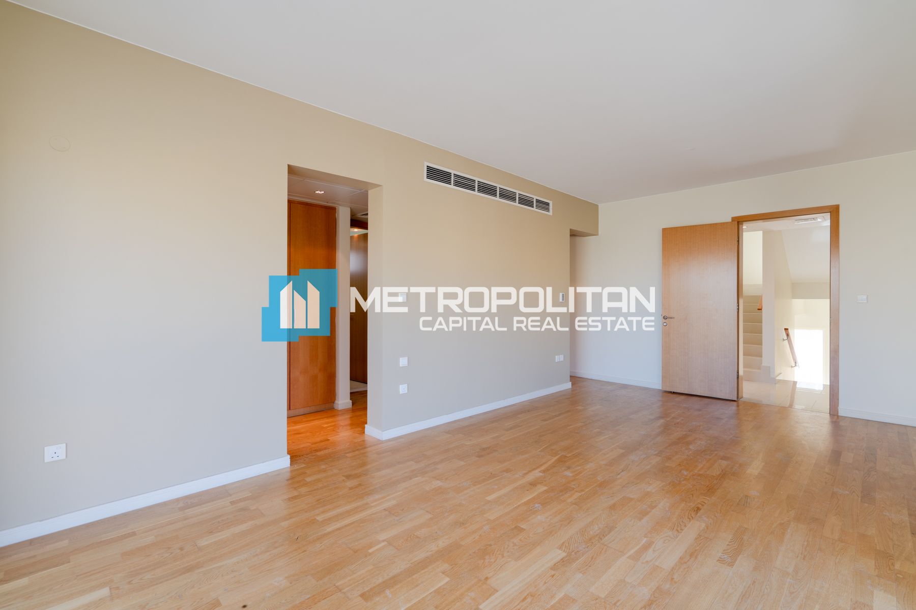 Corner 4BR Villa | Near Community Center & Plaza