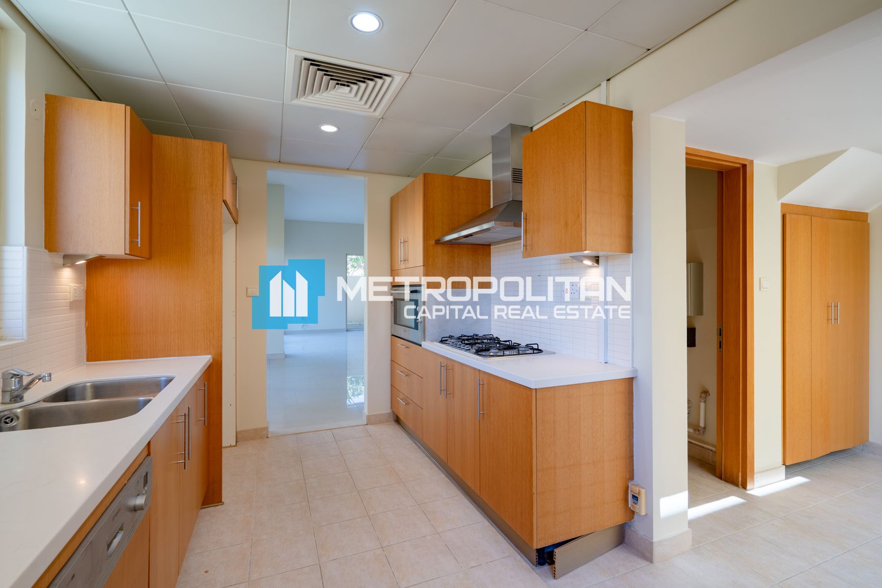 Corner 4BR Villa | Near Community Center & Plaza