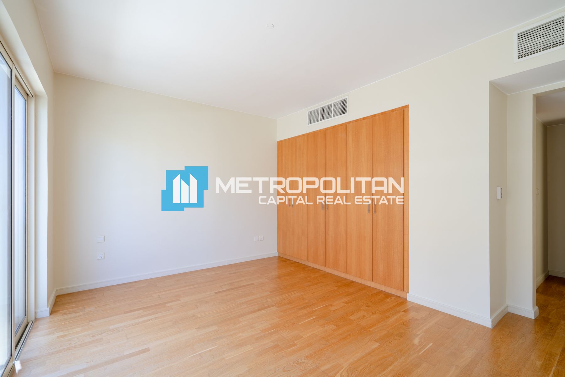 Corner 4BR Villa | Near Community Center & Plaza
