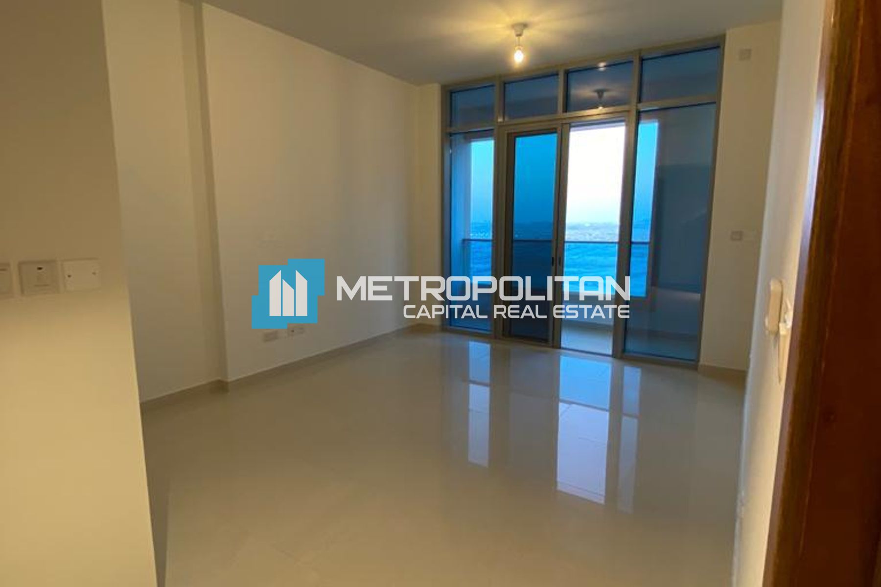Снять квартиру в Julphar Residence, Al Reem Island - MCR-8390