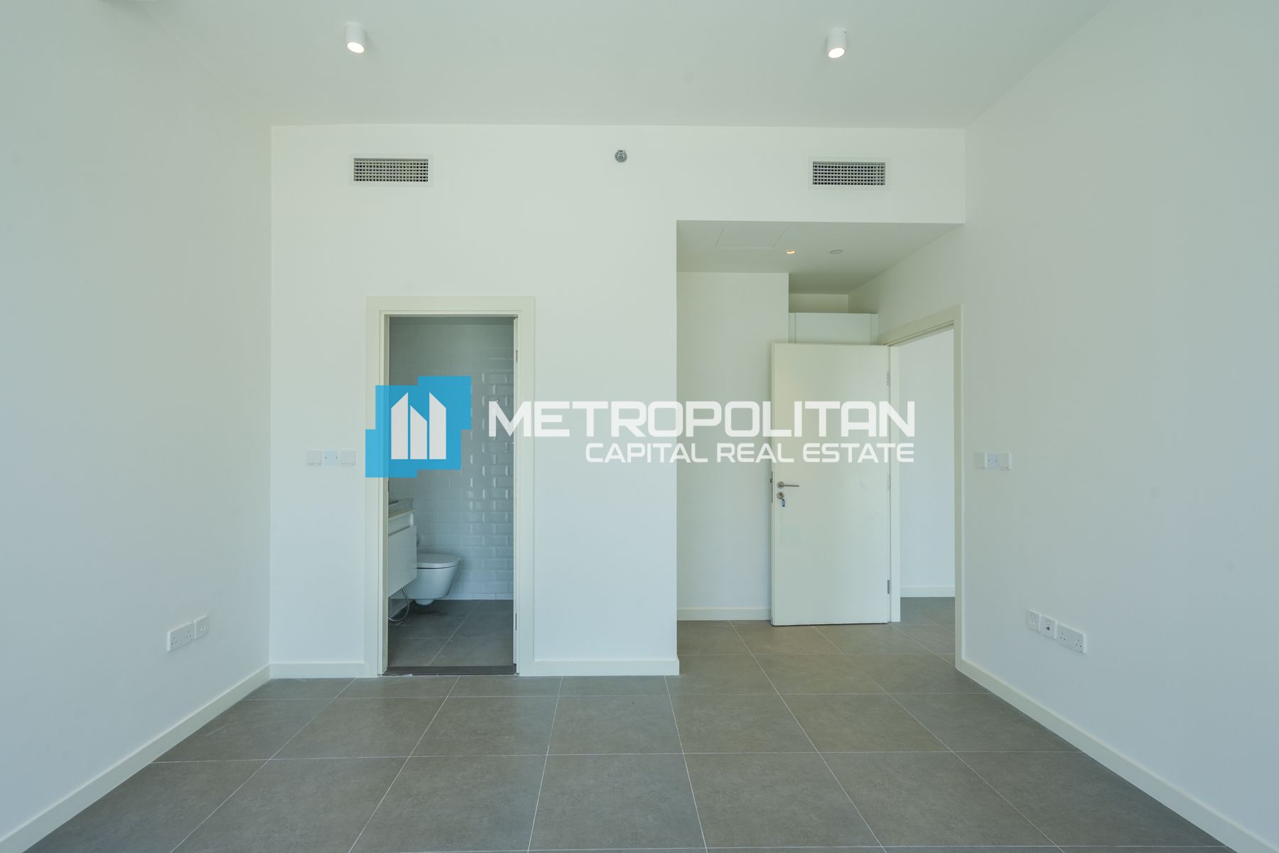Fully Furnished | Ready To Move 1BR | Canal View