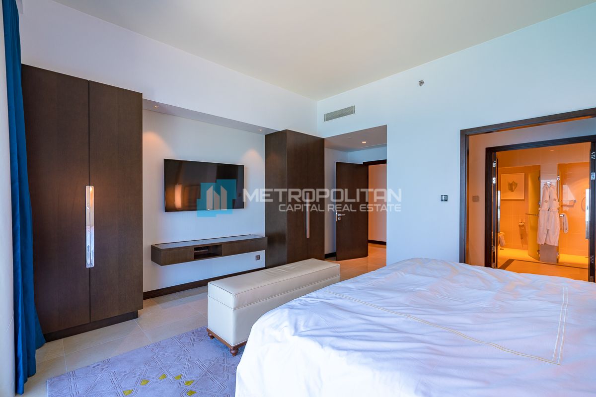 Luxury 4BR + Maids | Furnished | Full Sea View