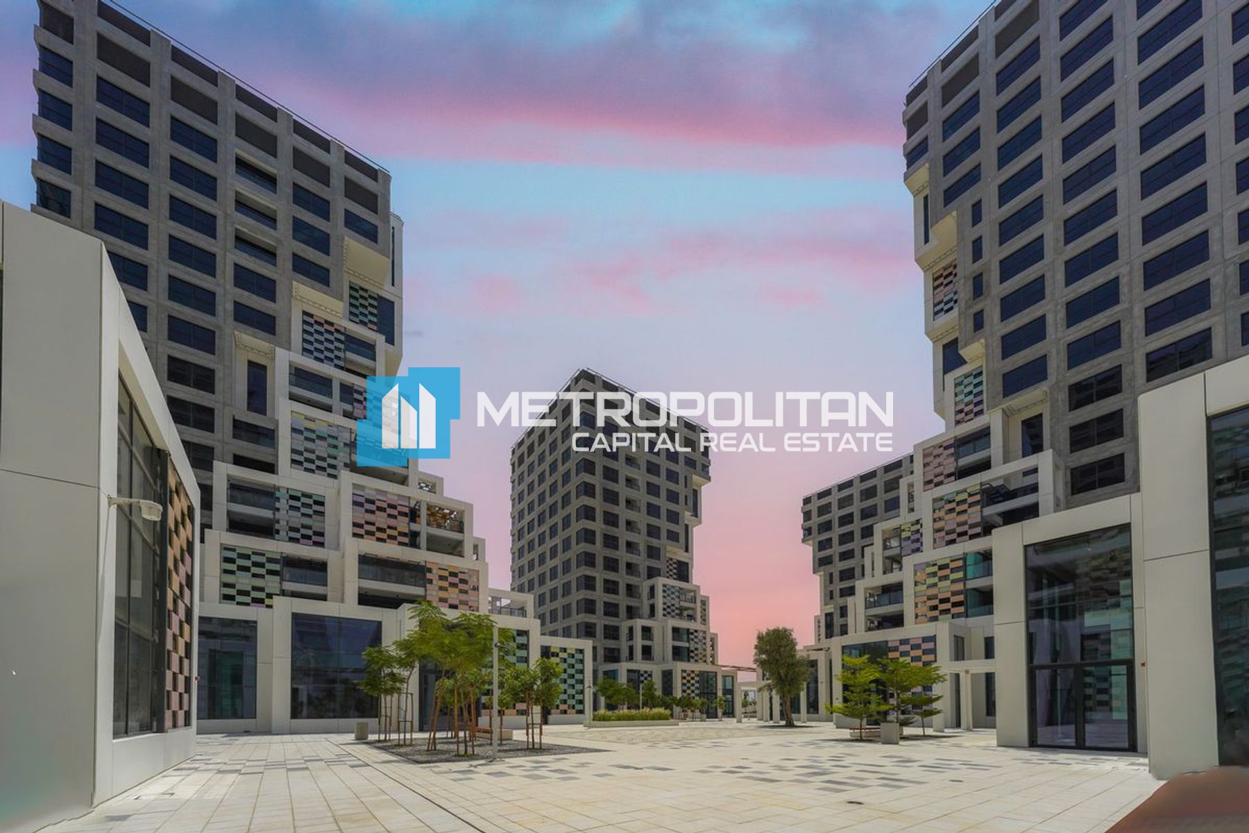 Huge 1BR+M | Beach Access | High End Finishes