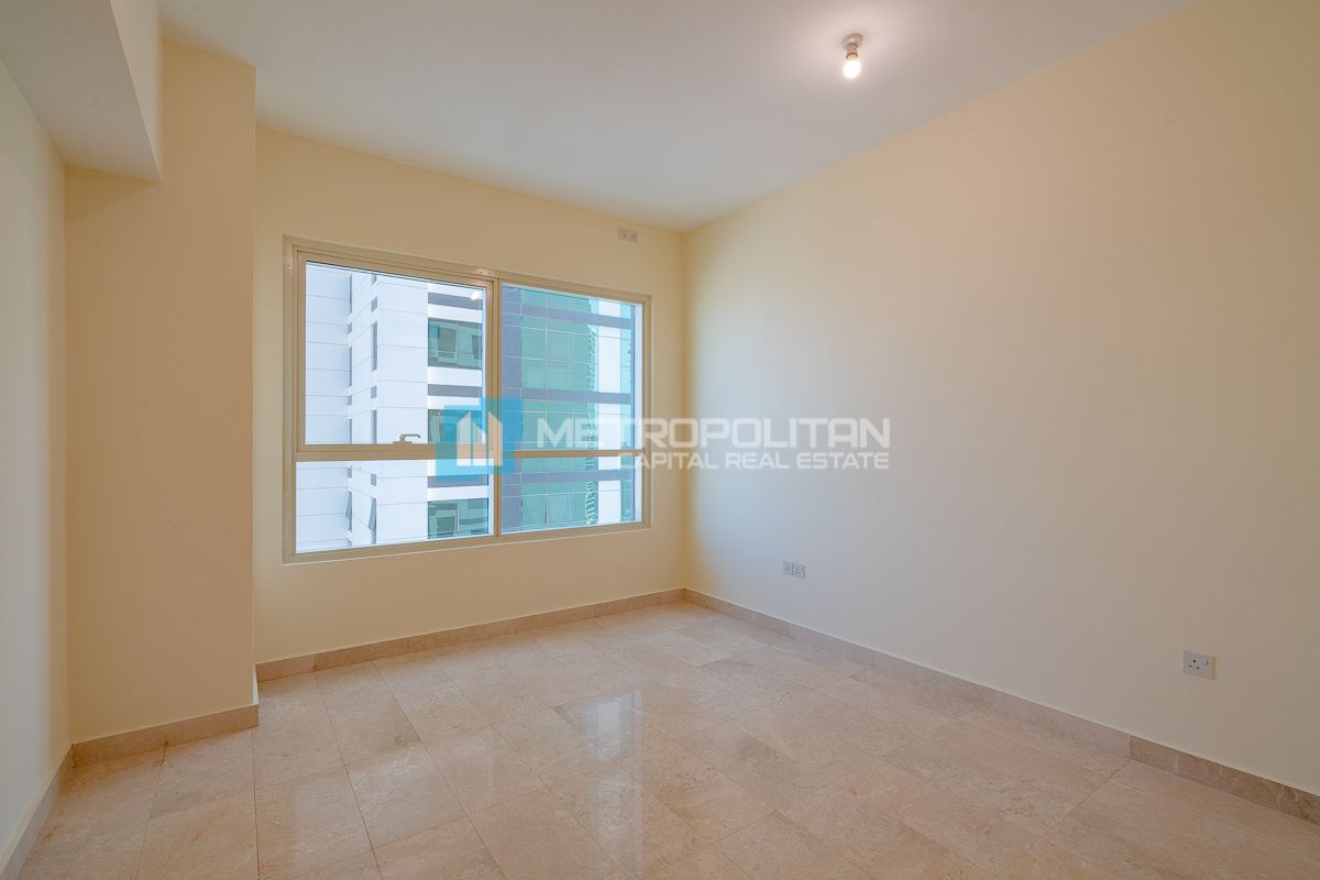 1 BHK Vacant | High Floor | Partial Canal View