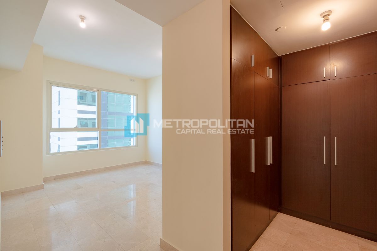 1 BHK Vacant | High Floor | Partial Canal View