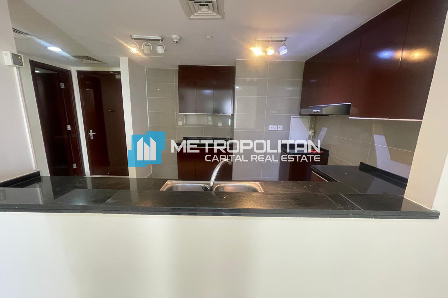 1 BHK Vacant | High Floor | Partial Canal View