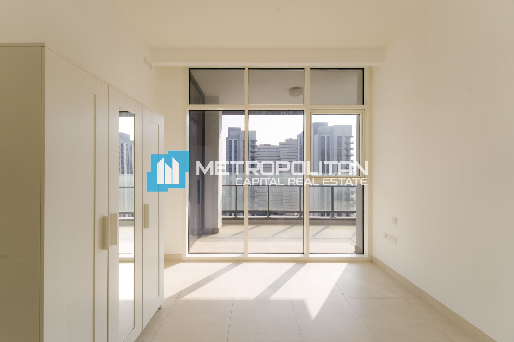 Canal View | High Floor 3BR | Vacant | Corner Unit