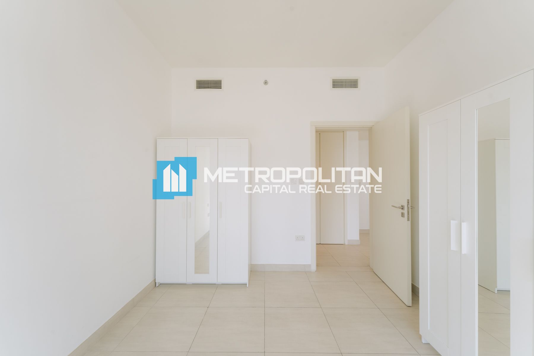 Canal View | High Floor 3BR | Vacant | Corner Unit