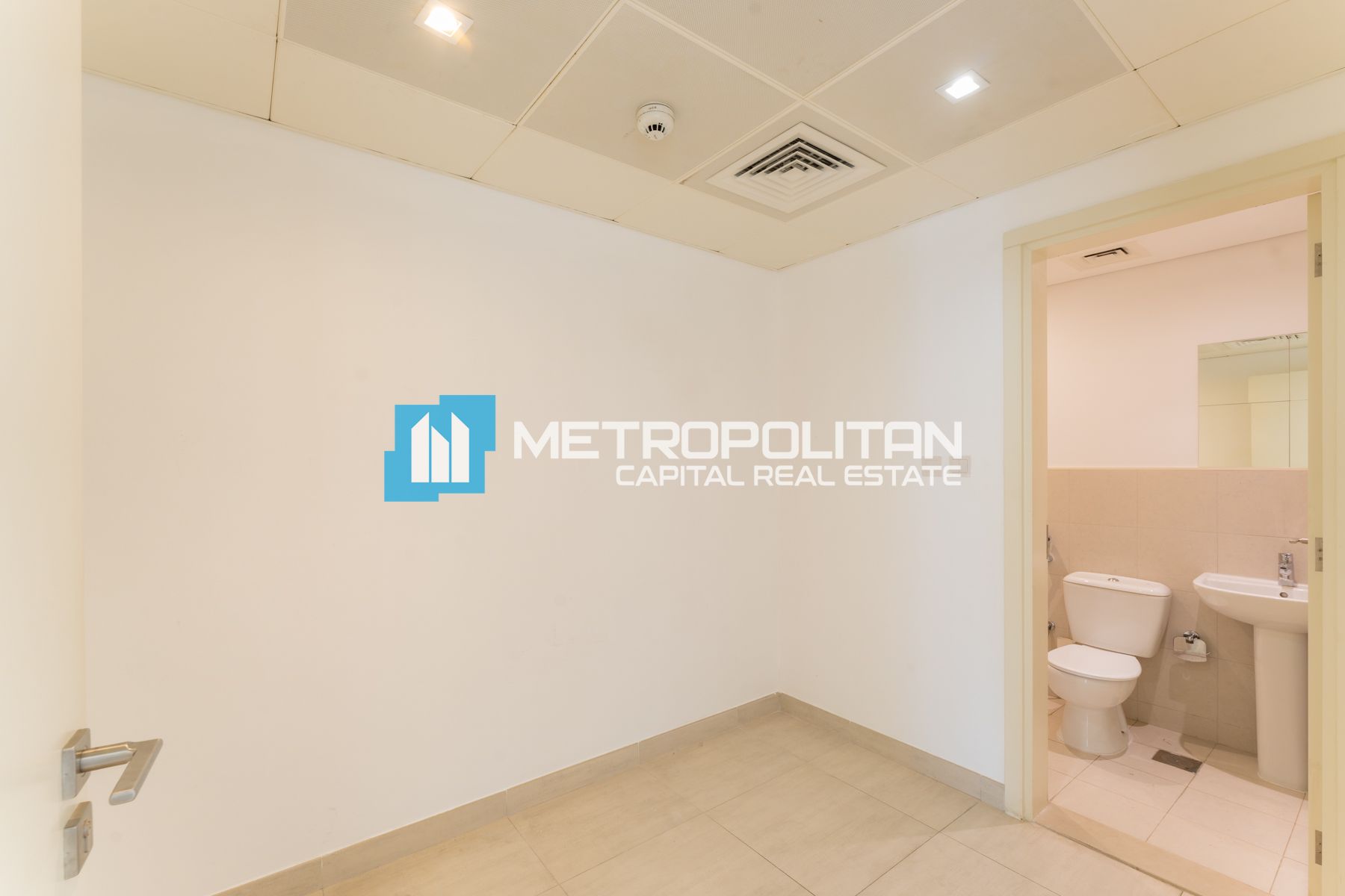 Canal View | High Floor 3BR | Vacant | Corner Unit