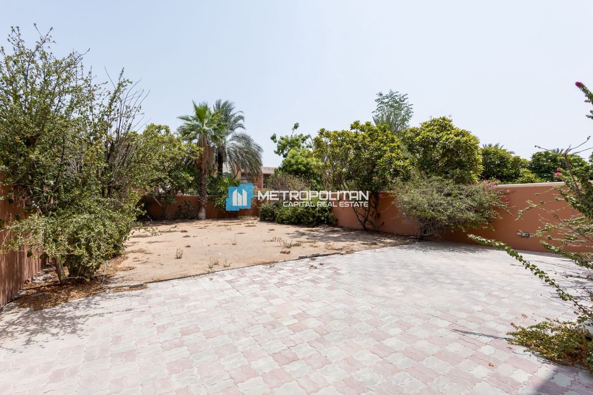 5BR Villa for Rent in Mangrove Village, Rabdan - MCR-8421