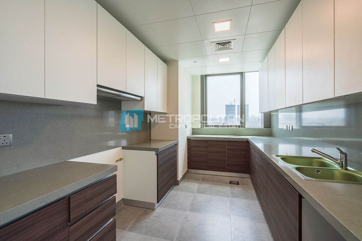 Canal View |Ready to Move 2BR |Balcony |High Floor