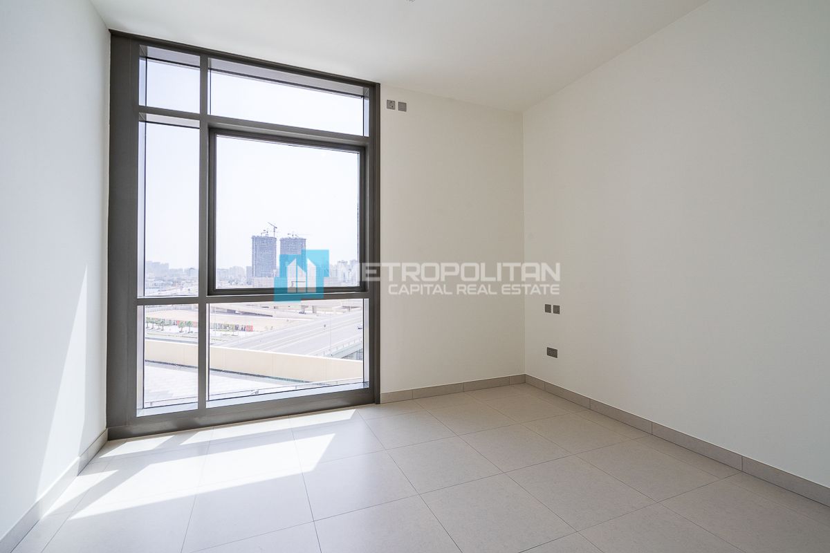 Canal View |Ready to Move 2BR |Balcony |High Floor