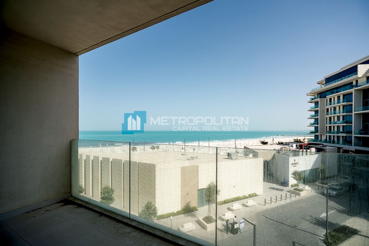 Sea View| 2BR w/ Maids| Next To Corner| Beachfront