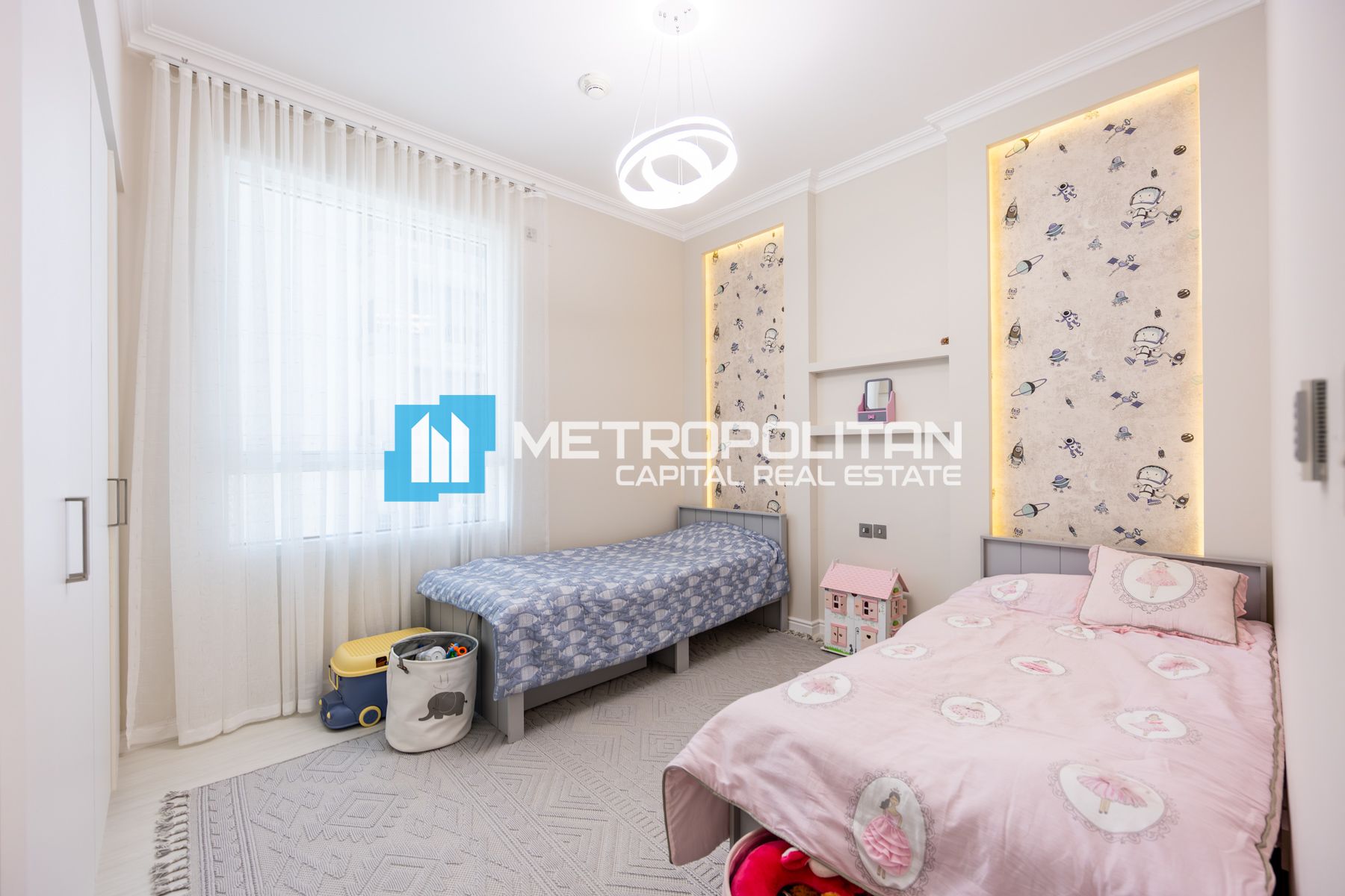 Fully Furnished 2+M | Canal View | Fully Upgraded