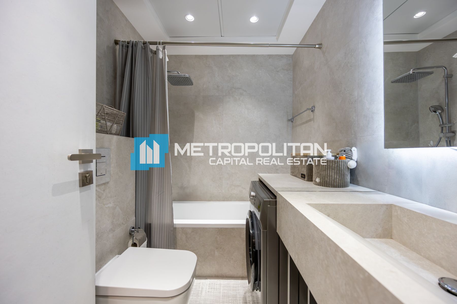 Fully Furnished 2+M | Canal View | Fully Upgraded