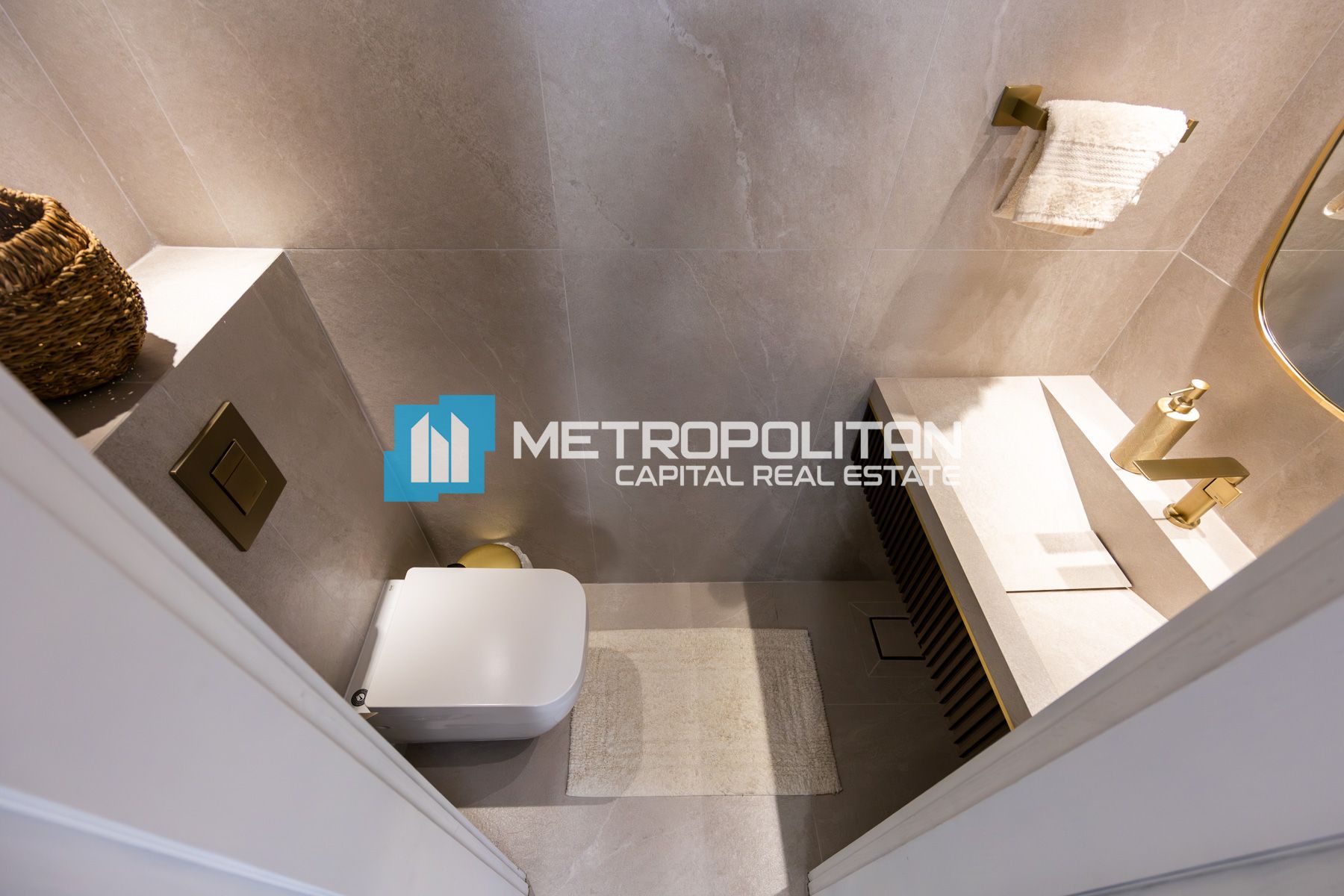 Fully Furnished 2+M | Canal View | Fully Upgraded