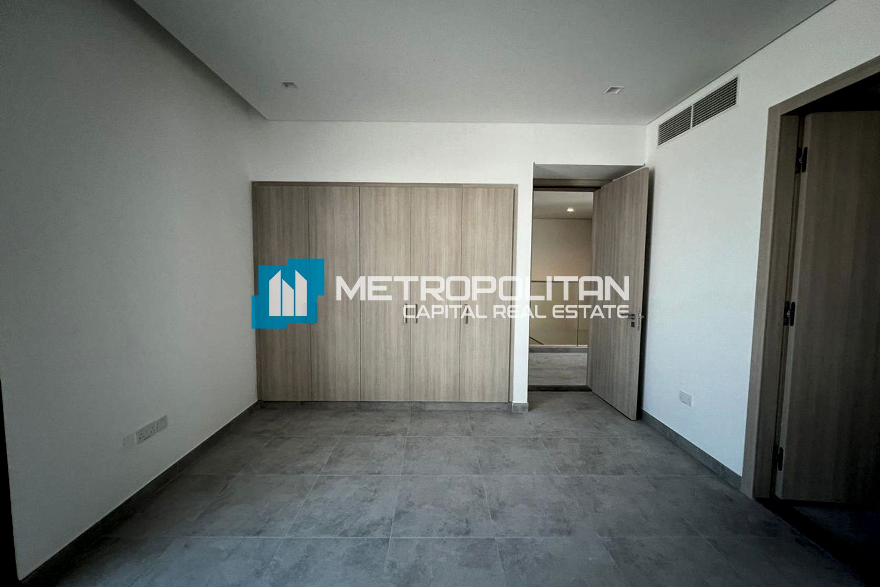 Hot Deal | Single Row 4BR Villa | Premium Finishes