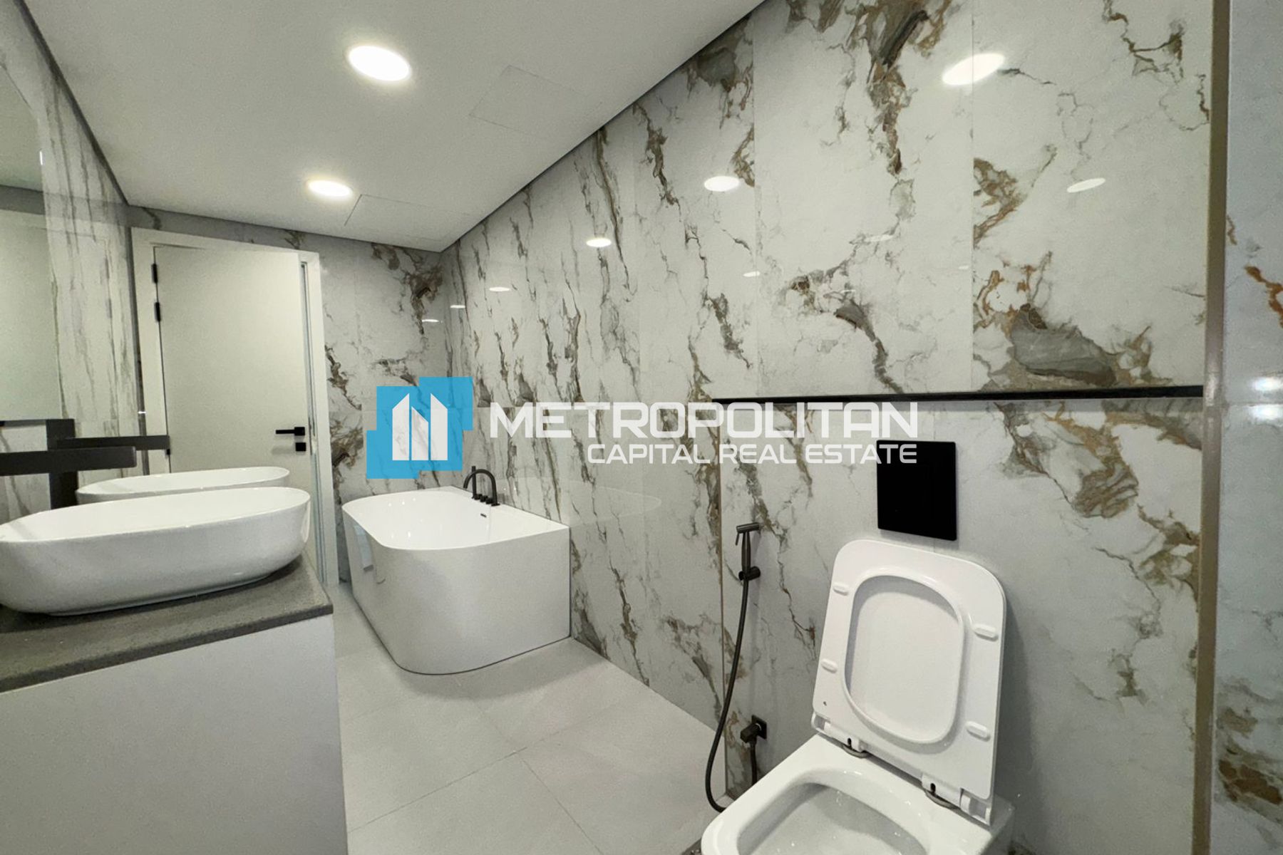 Exclusive Penthouse | Big Balcony | Fully Upgraded