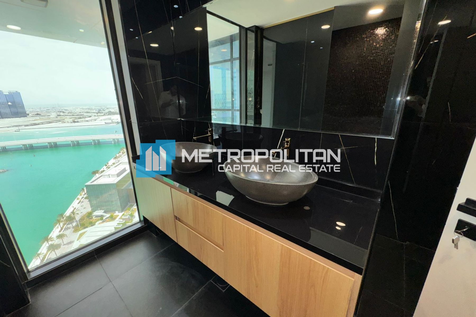 Exclusive Penthouse | Big Balcony | Fully Upgraded