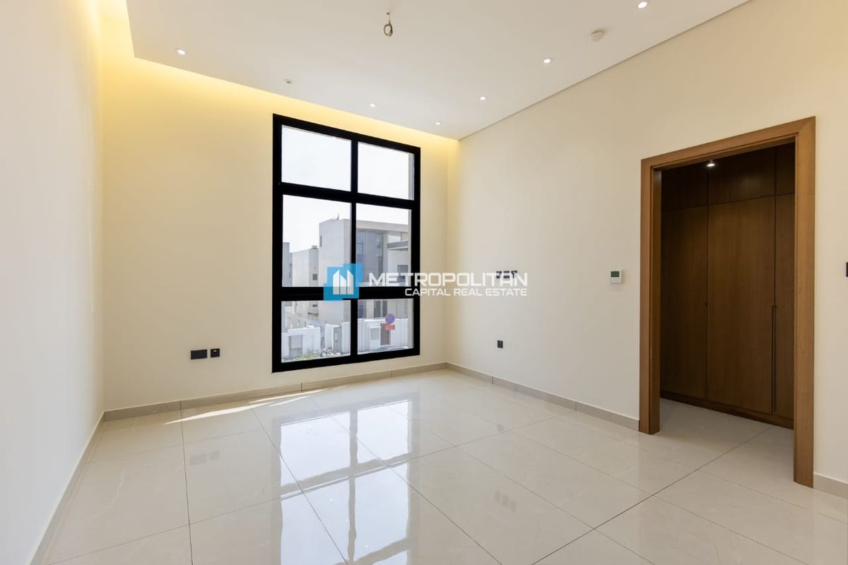 Single Row|Corner Villa|6BR+Maid|Driver+Study Room