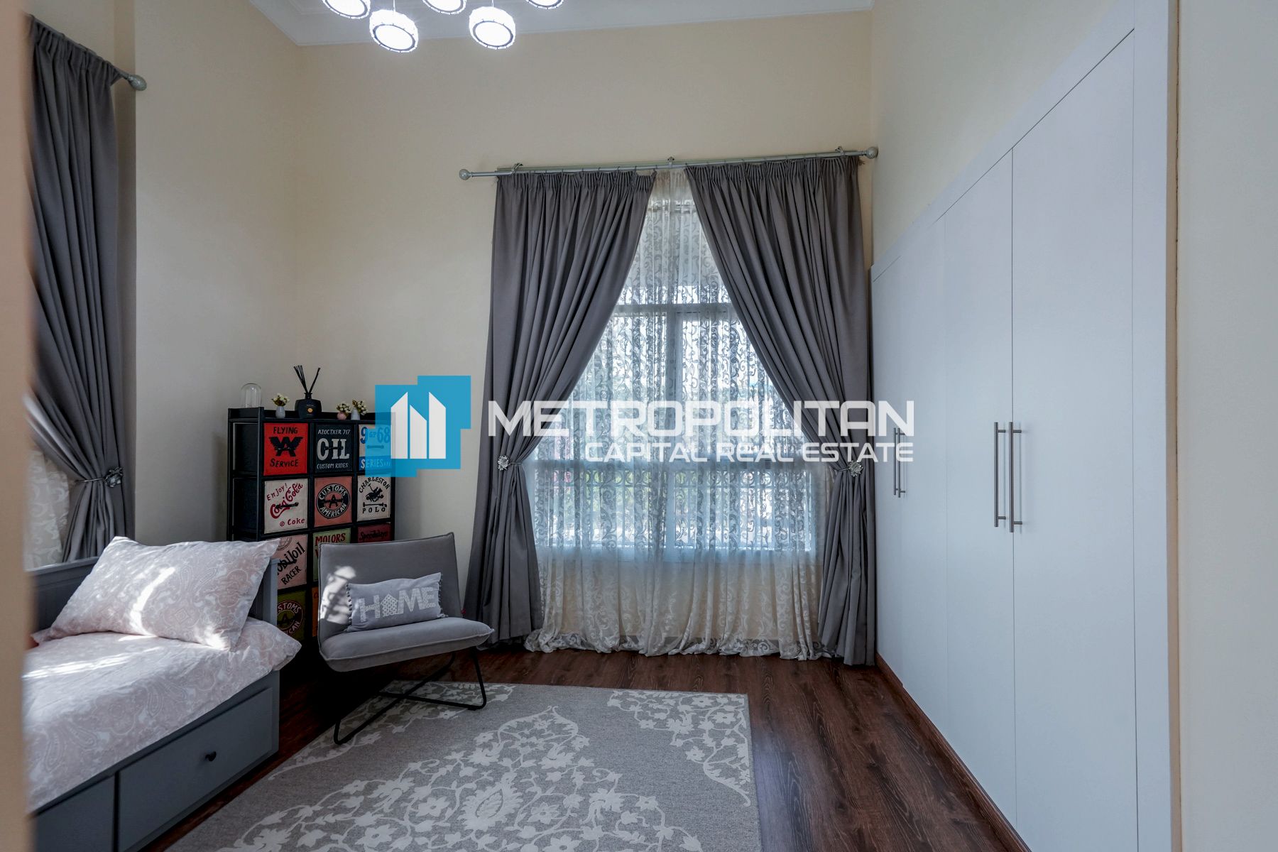 Furnished|Corner 2 Bedrooms|With Balcony|Upgraded