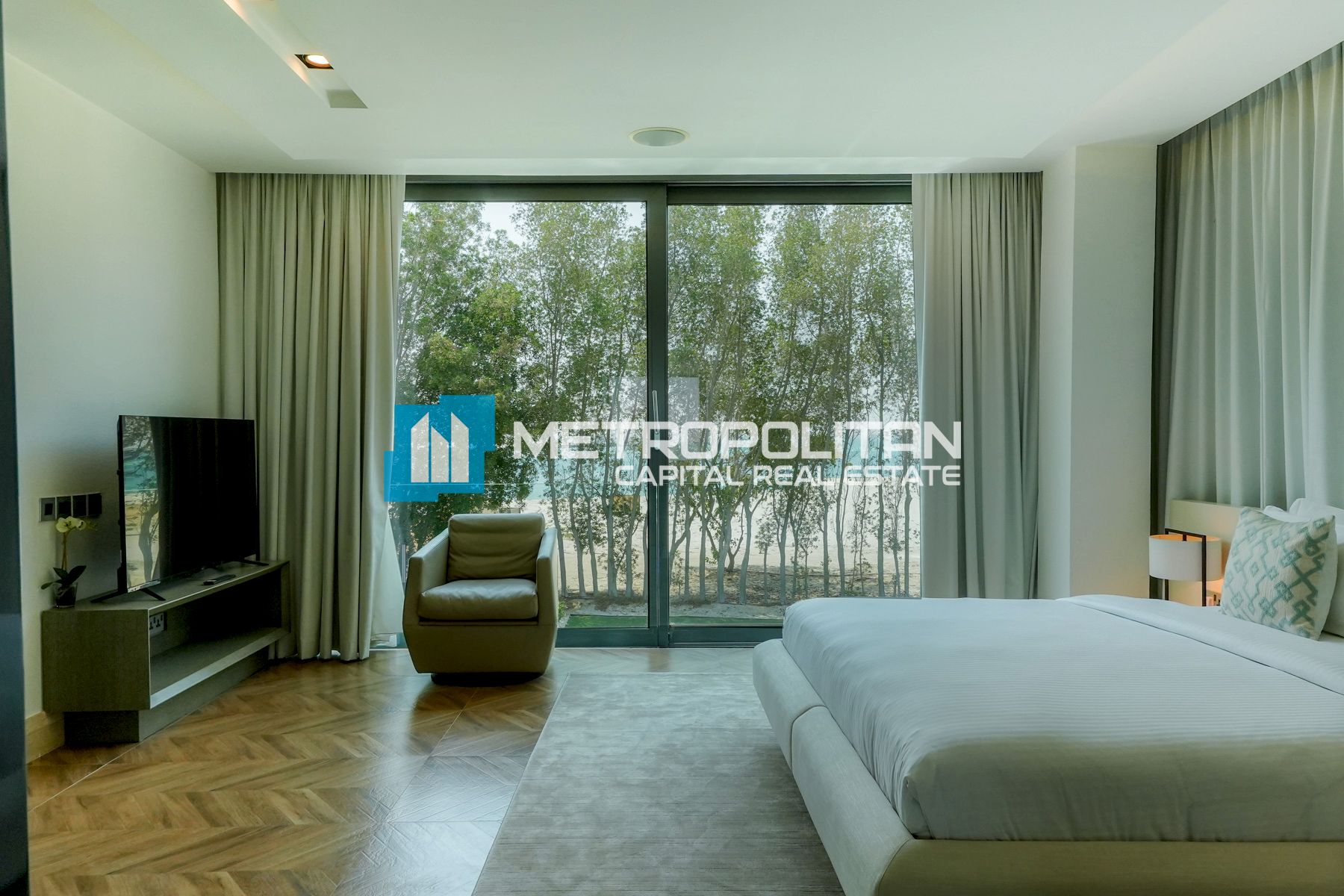 Water Front 4BR+M | Luxury Living | Private Pool