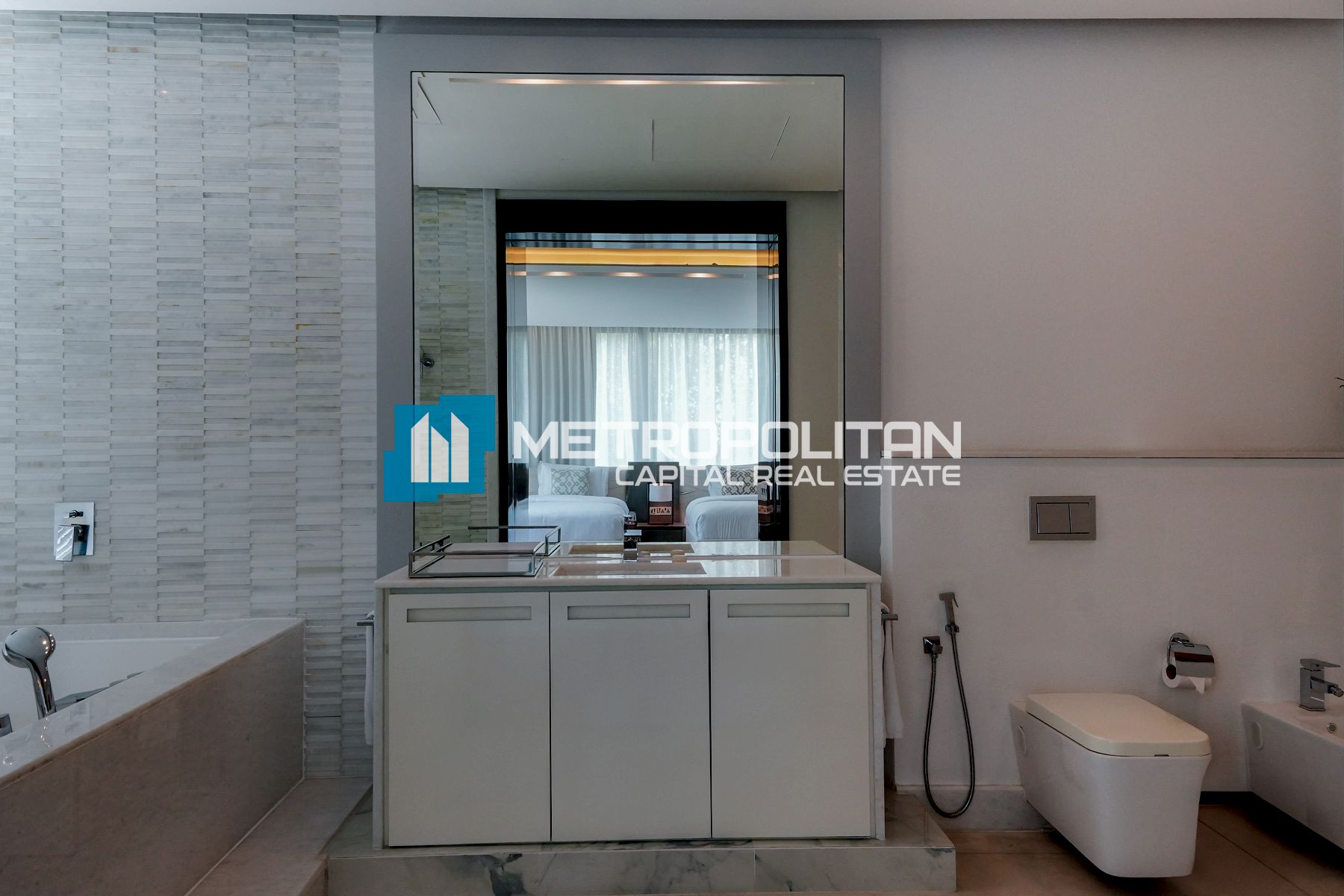 Water Front 4BR+M | Luxury Living | Private Pool