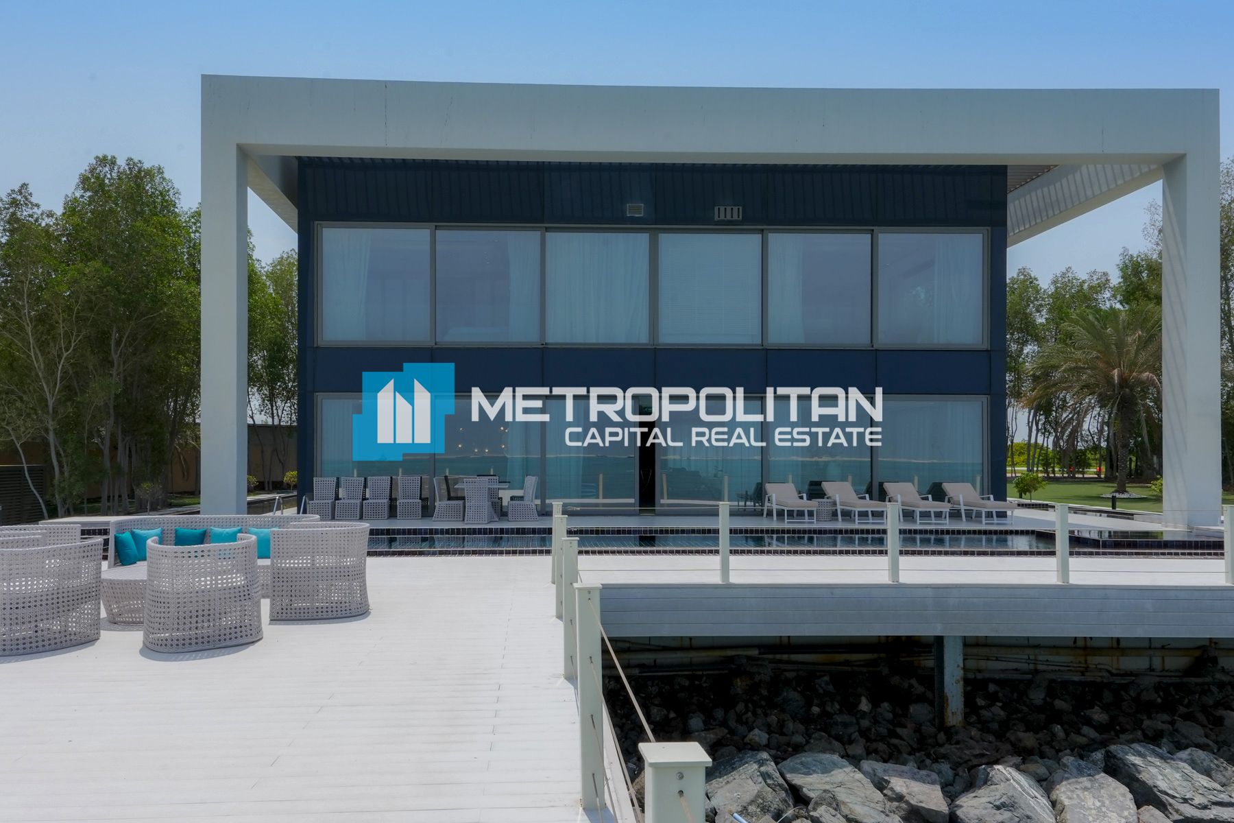Water Front 4BR+M | Luxury Living | Private Pool