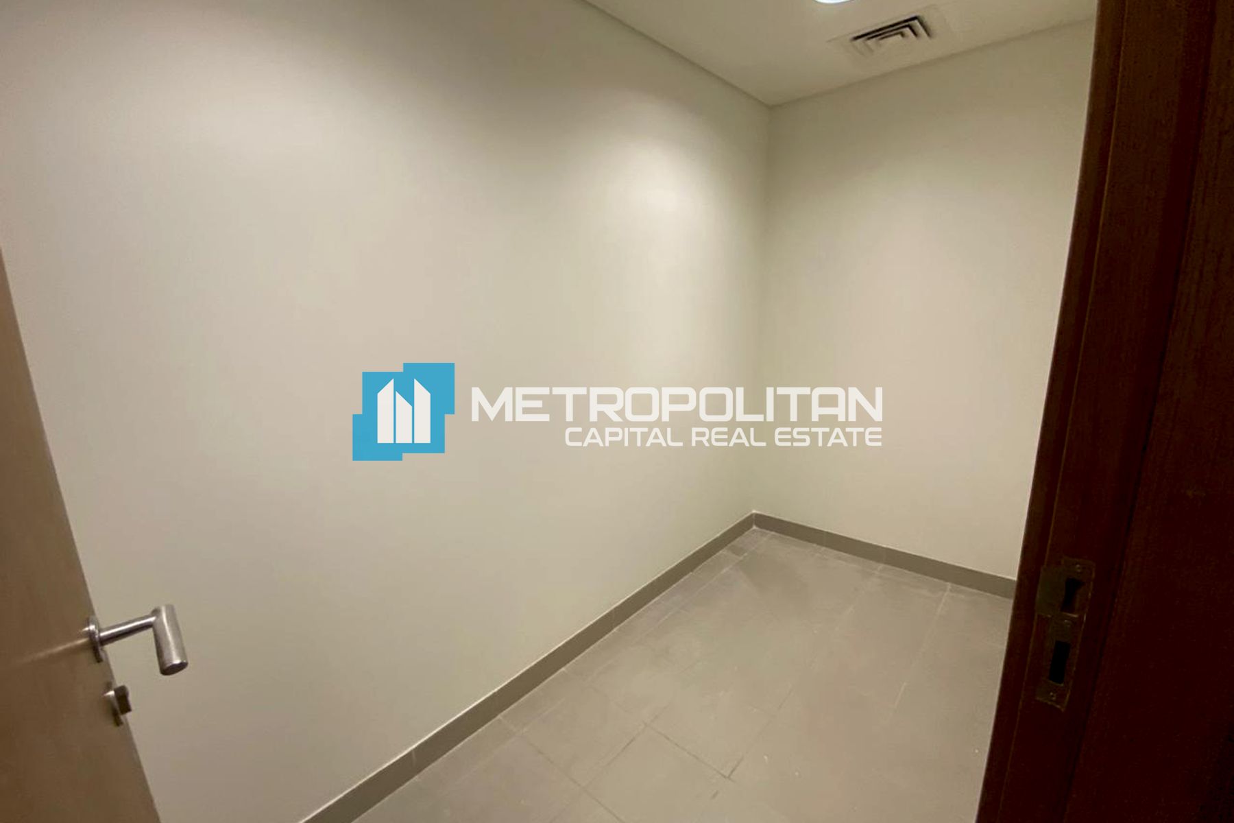 Hot Deal | Urgent Sale |3BR| Full Sea View |Vacant