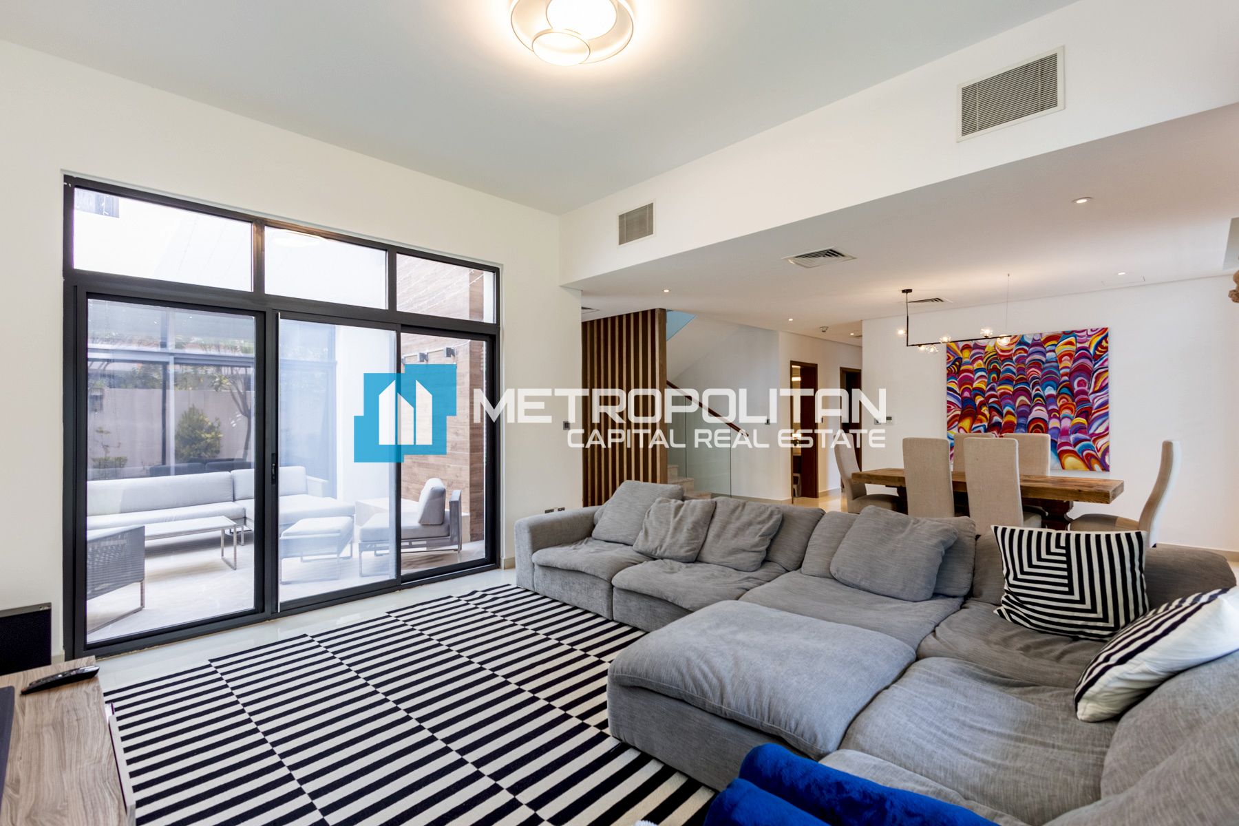 Large Garden |Double Row |End Unit |Near To Park
